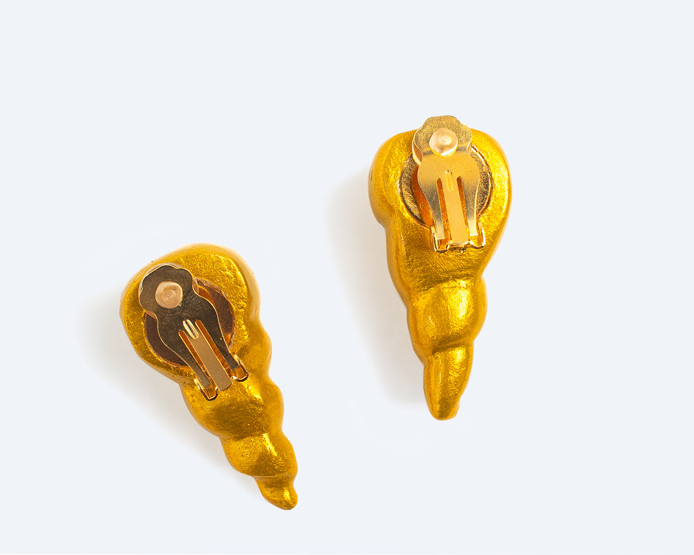 Conchita Gold Earring